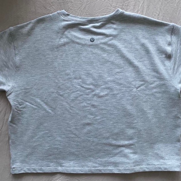 Lululemon Cates T-Shirt - Picture 4 of 4